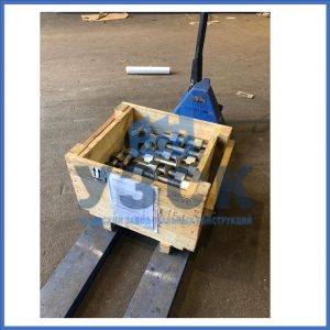 Шпильки, гайки из нержавеющей стали